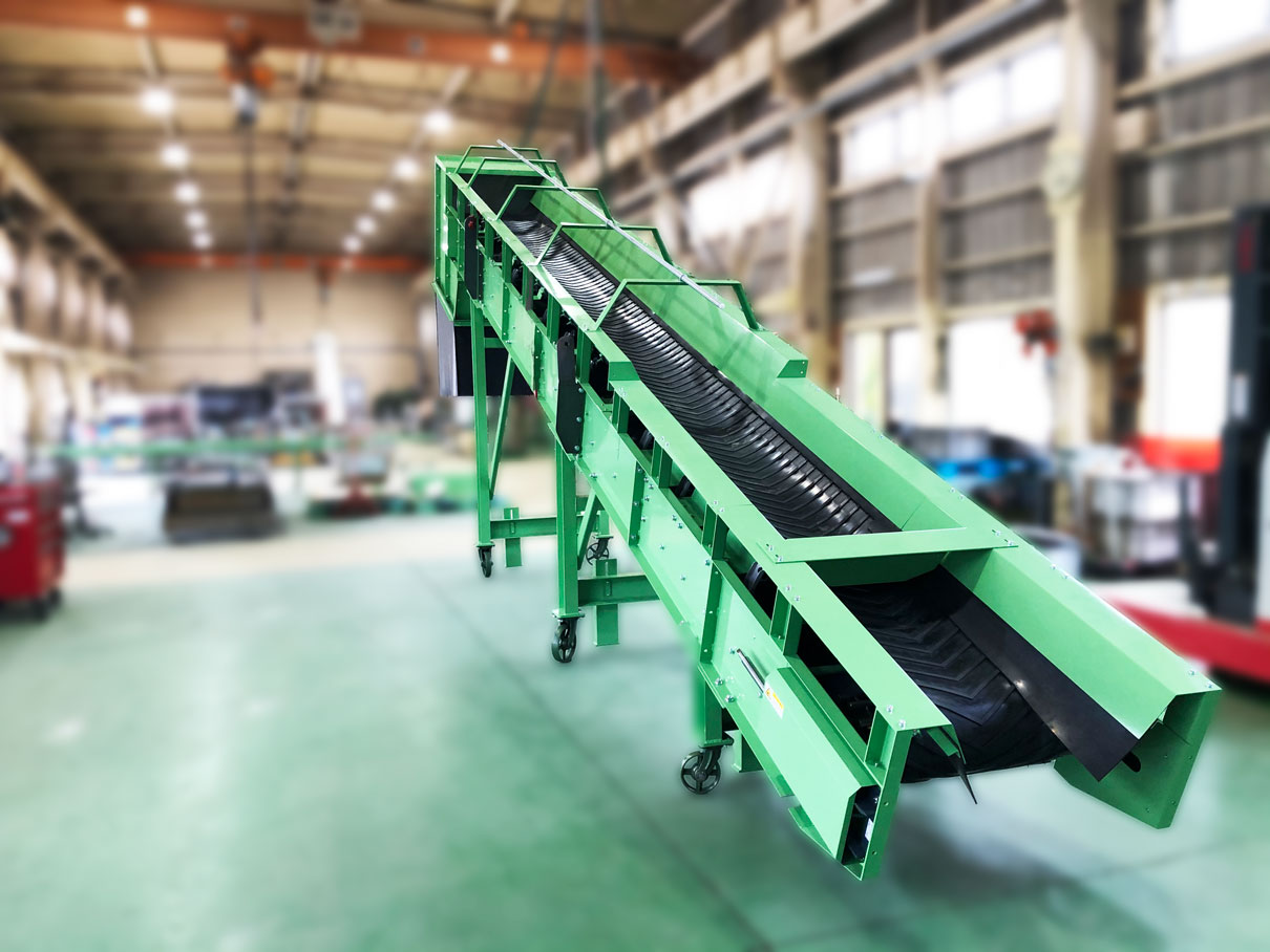 破砕物搬送黒ゴムベルト傾斜コンベア | 製作実績 | サンエイ株式会社