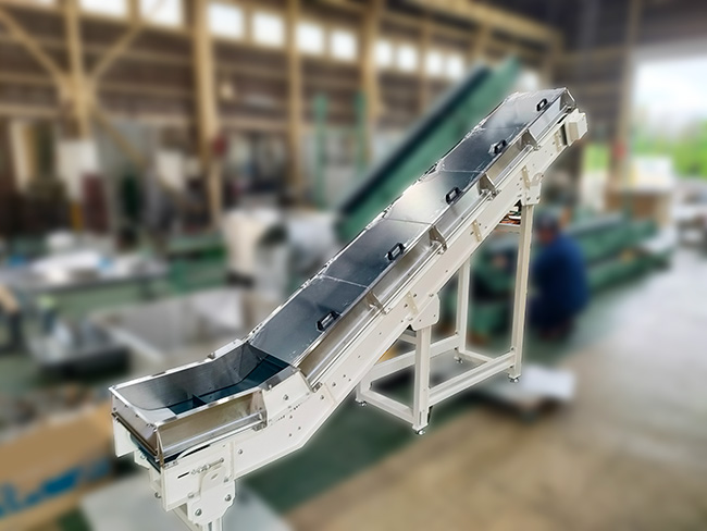 ペットボトルプリフォーム傾斜搬送コンベア